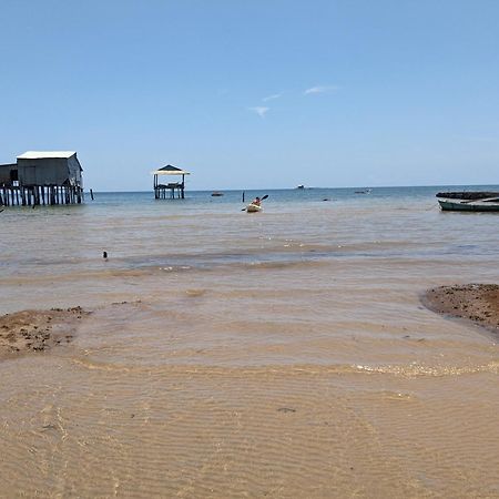 Rorys Beach Bar Фукуок Екстер'єр фото